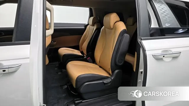 Kia Carnival 4th generation 2022 Белый из Кореи, фото 2