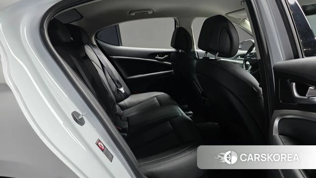 Genesis G70 2018 Белый из Кореи, фото 2