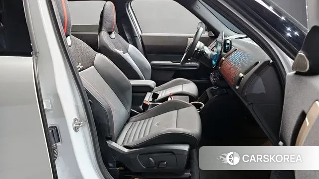 Mini Cooper S Countryman 3rd Generation 2025 Белый из Кореи, фото 2