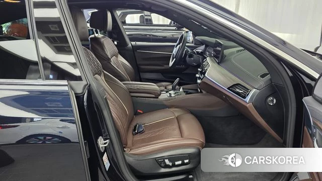 BMW 6 Series GT (G32) 2020 Черный из Кореи, фото 2