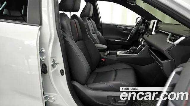 Toyota RAV4 5th Generation 2023 Белый из Кореи, фото 2