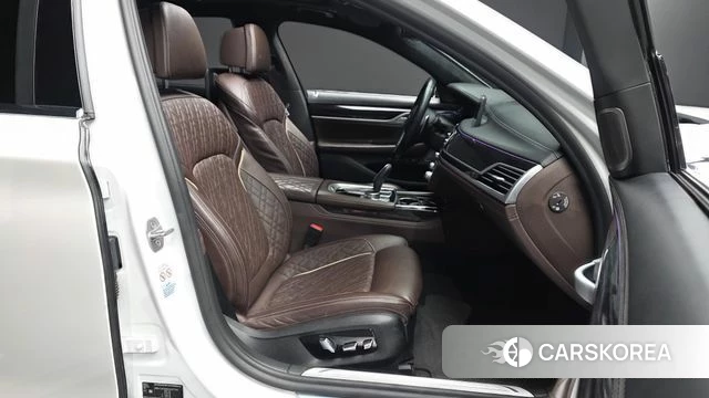 BMW 7 Series (G11) 2021 Белый из Кореи, фото 2