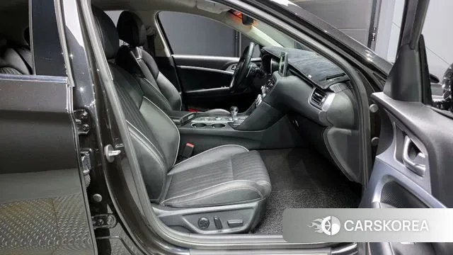 Genesis G70 2018 Черный из Кореи, фото 2