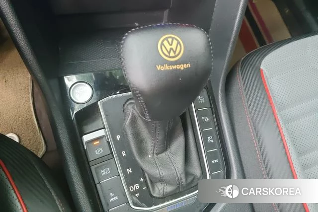 Volkswagen Tiguan L PHEV 2023 Черный из Китая, фото 2