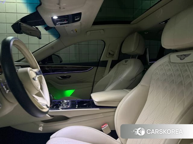 Bentley Flying Spur 3rd Generation 2020 Черный из Кореи, фото 2