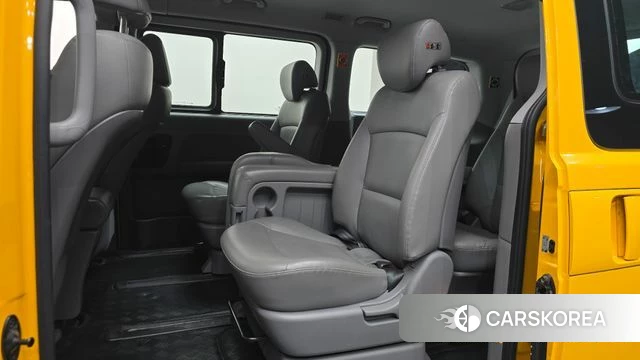 Hyundai Grand Starex 2018 Желтый из Кореи, фото 2