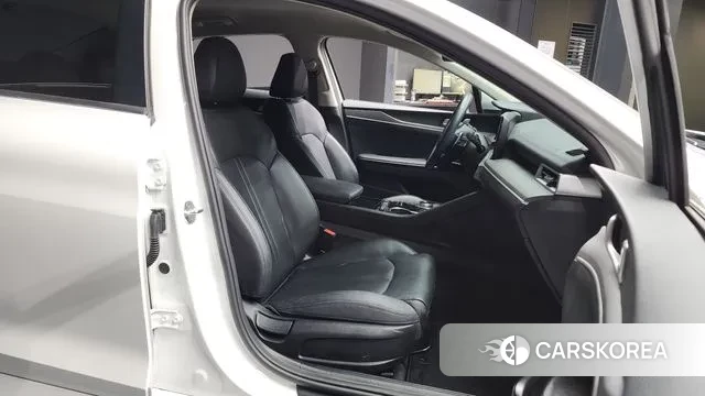 Kia K5 3rd generation 2021 Белый из Кореи, фото 2