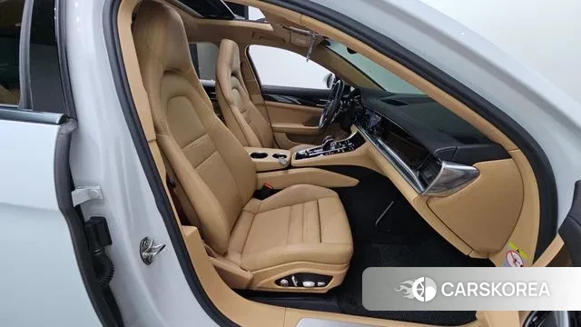 Porsche Panamera (971) 2018 Белый из Кореи, фото 2