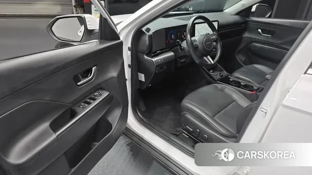 Hyundai Kona (SX2) 2023 Белый из Кореи, фото 2