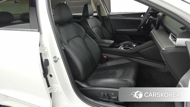 Kia K5 3rd generation 2022 Белый из Кореи, фото 2
