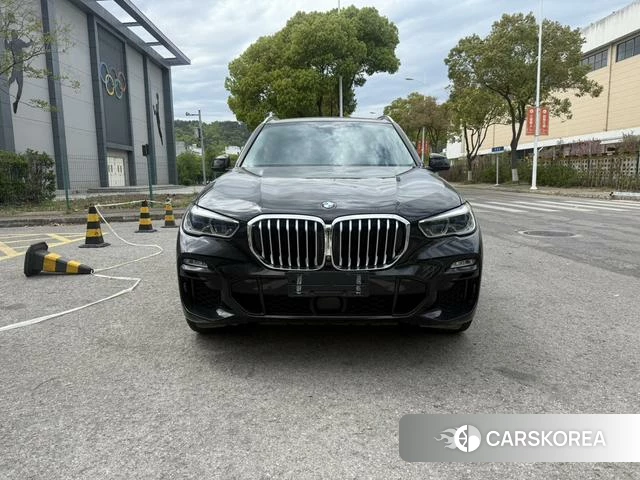 BMW X5 (imported) 2021 Черный из Китая, фото 2