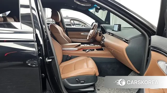 Genesis GV70 2022 Черный из Кореи, фото 2