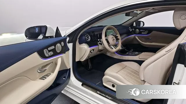 Mercedes-Benz E-Class W213 2023 Белый из Кореи, фото 2