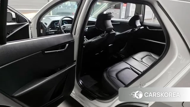 Kia Di Ol Nu Niro 2022 Белый из Кореи, фото 2