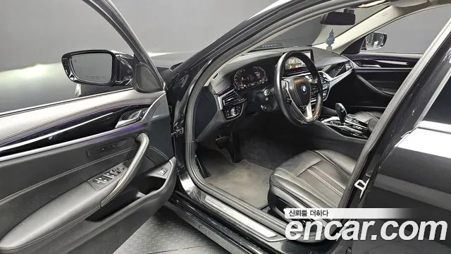 BMW 5 Series (G30) 2020 Черный из Кореи, фото 2