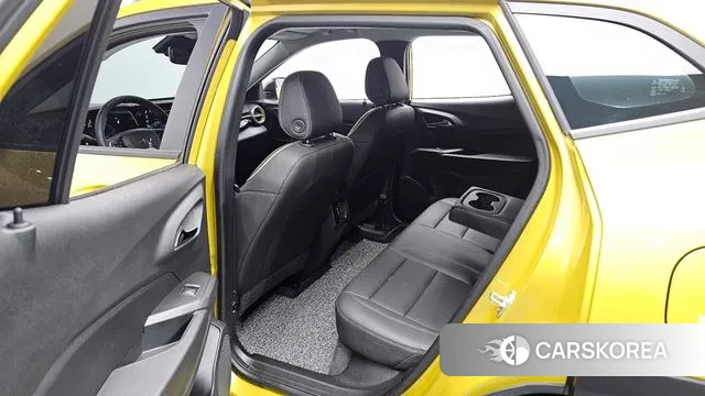 Chevrolet (GM Daewoo) Trax Crossover 2023 Желтый из Кореи, фото 2