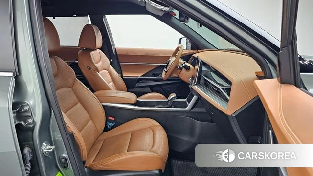 Ssangyong Torres 2022 Темно-зеленый из Кореи, фото 2