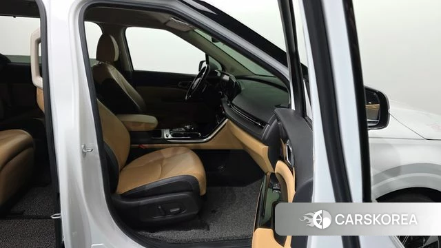 Kia Carnival 4th generation 2022 Белый из Кореи, фото 2