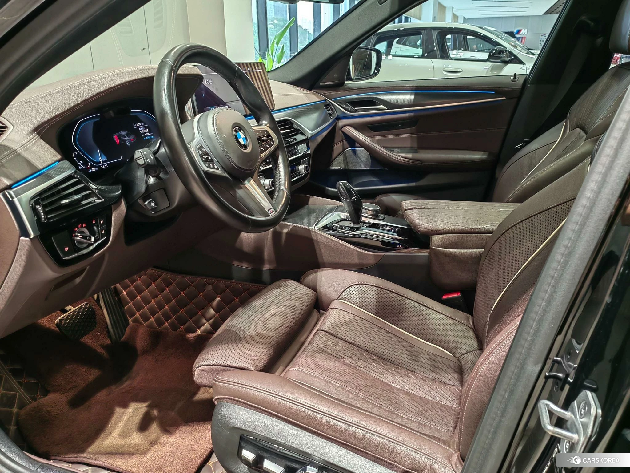 BMW 5 series PHEV 2020 Черный из Китая, фото 2