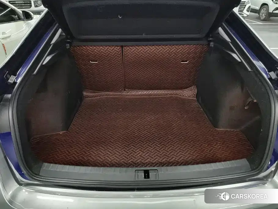 Skoda Octavia 2022 Silver/gray из Китая, фото 2