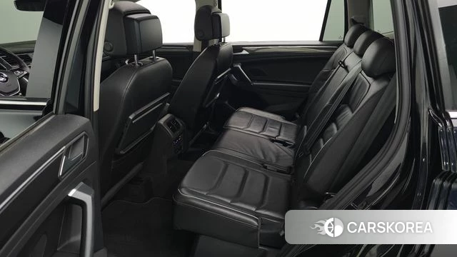 Volkswagen Tiguan Allspace 2020 Черный из Кореи, фото 2