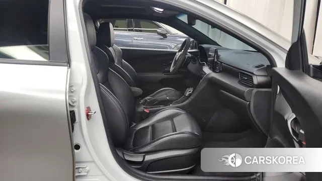 Hyundai Veloster (JS) 2020 Серебристо-серый из Кореи, фото 2