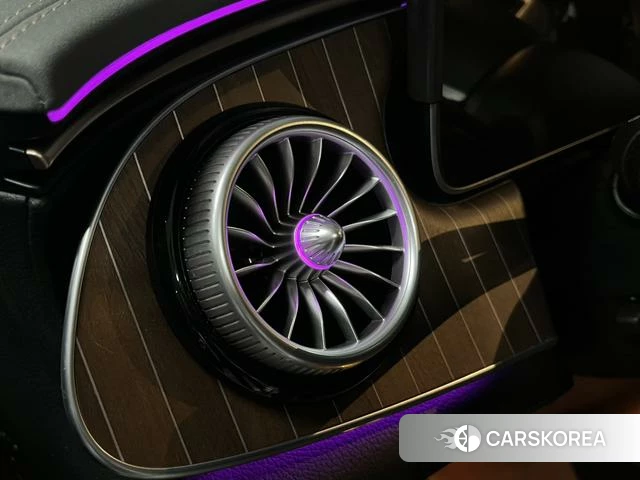 Mercedes-Benz EQE SUV 2024 Белый из Китая, фото 2