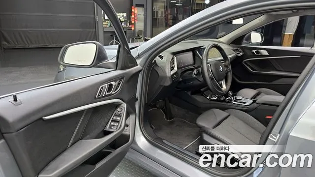 BMW 1 Series (F40) id 2715985 из Кореи 2