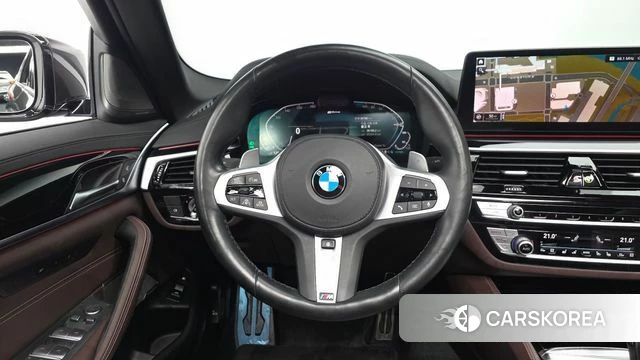 BMW 5 Series (G30) 2021 Серый из Кореи, фото 2