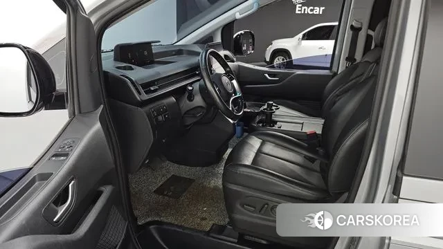 Hyundai Staria 2022 Серебряный из Кореи, фото 2