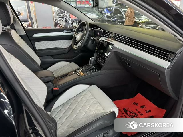 Volkswagen Magotan 2023 Черный из Китая, фото 2