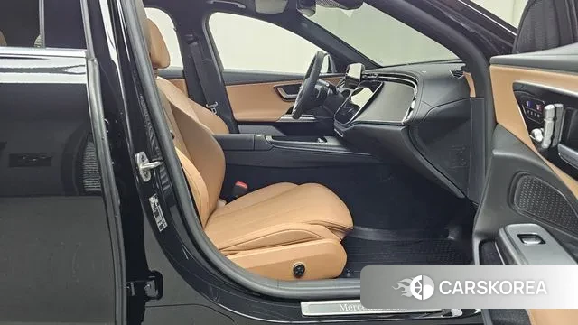 Mercedes-Benz E-Class W214 2025 Черный из Кореи, фото 2