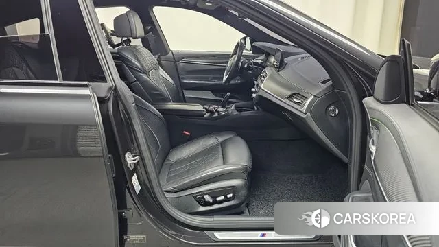 BMW 6 Series GT (G32) 2019 Серый из Кореи, фото 2