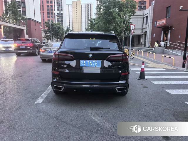 BMW X5 (imported) 2021 Черный из Китая, фото 2