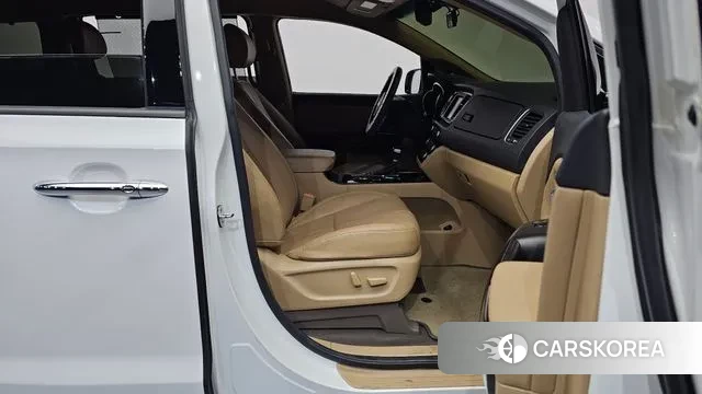 Kia The New Carnival 2020 Белый из Кореи, фото 2