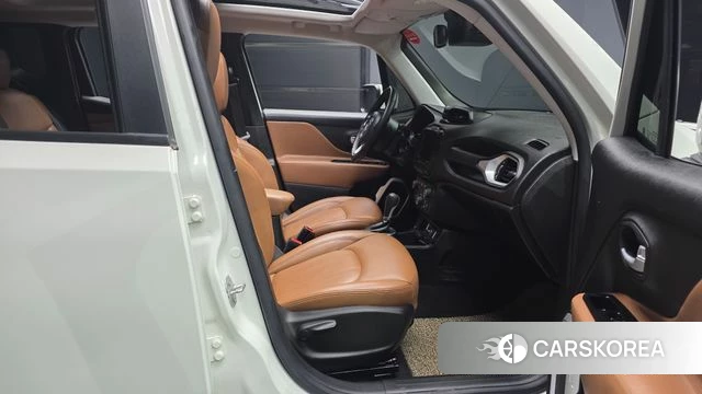 Jeep Renegade 2021 Белый из Кореи, фото 2