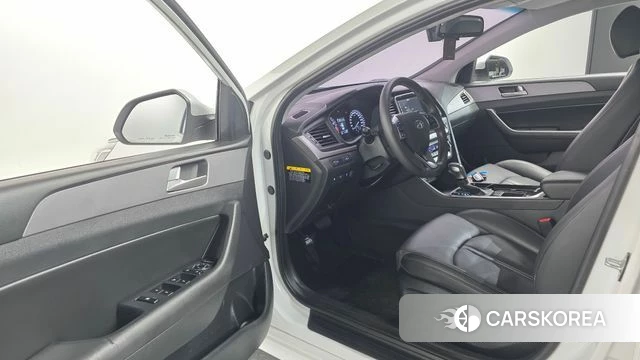 Hyundai Sonata New Rise 2018 Белый из Кореи, фото 2