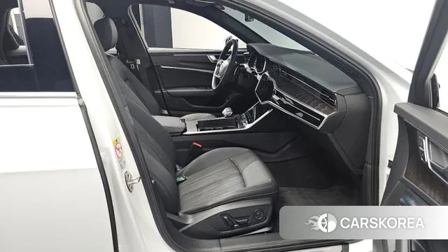 Audi A6 (C8) 2023 Белый из Кореи, фото 2