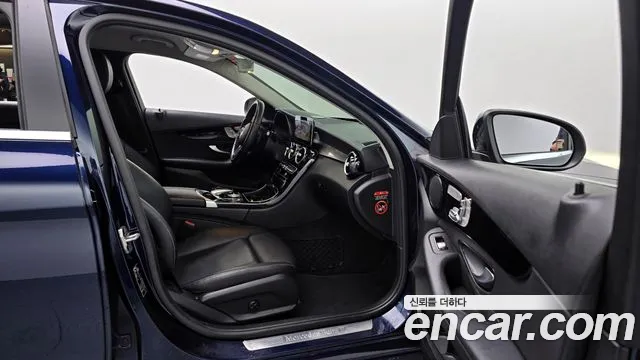 Mercedes-Benz C-Class W205 2019 Синий из Кореи, фото 2