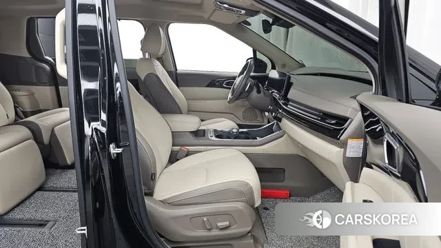 Kia The New Carnival 4th Generation 2024 Черный из Кореи, фото 2