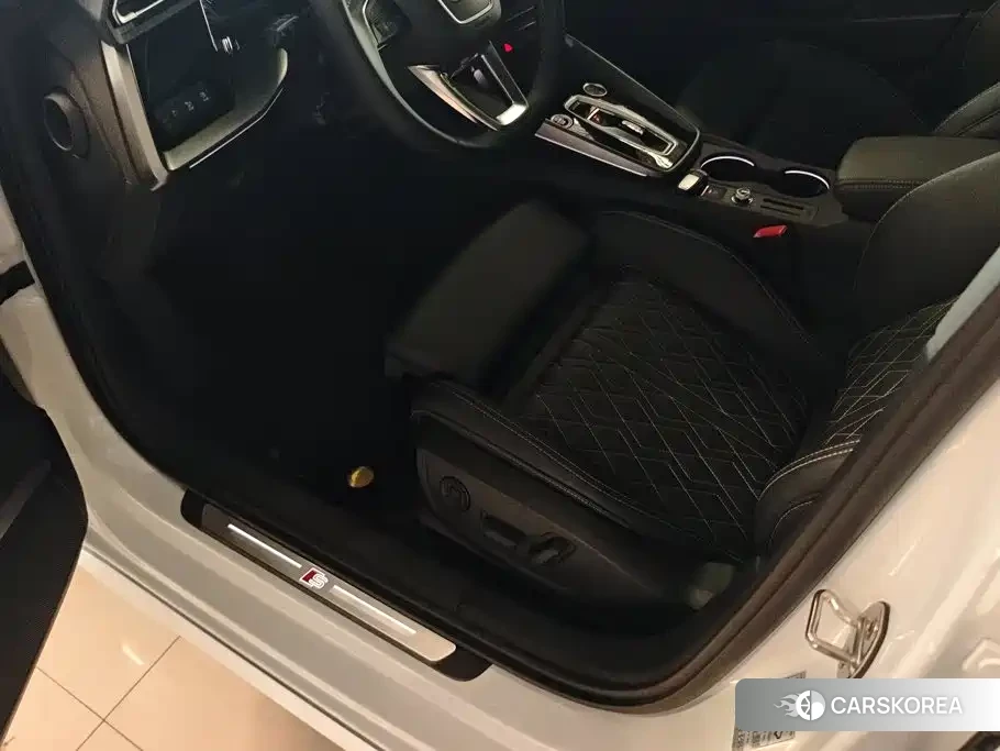 Audi A3 2026 Белый из Китая, фото 2