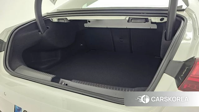 Mercedes-Benz CLA-Class C118 2025 Белый из Кореи, фото 2