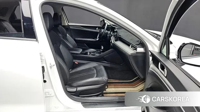 Kia K5 3rd generation 2022 Белый из Кореи, фото 2