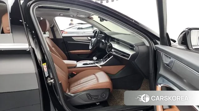 Audi A6 (C8) 2020 Черный из Кореи, фото 2