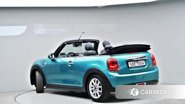 Mini Cooper Convertible 2018 Синий из Кореи, фото 2