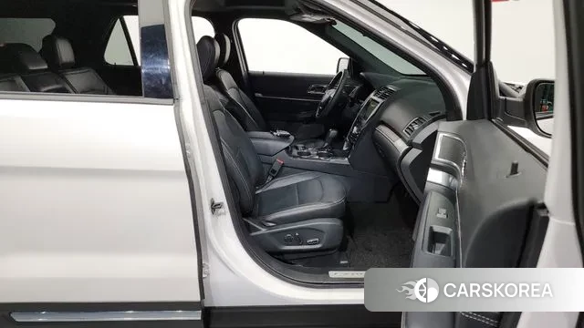 Ford Explorer 2018 Белый из Кореи, фото 2