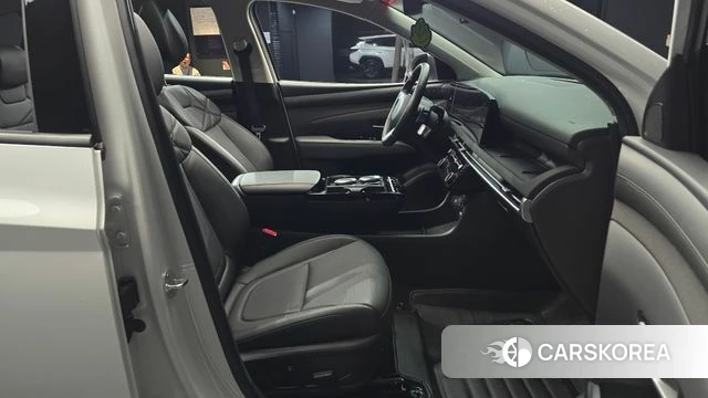 Hyundai The New Tucson (NX4) 2024 Белый из Кореи, фото 2