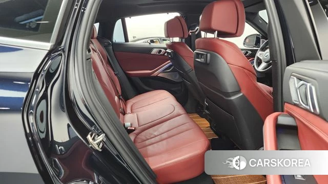 BMW X6 (G06) 2021 Черный из Кореи, фото 2