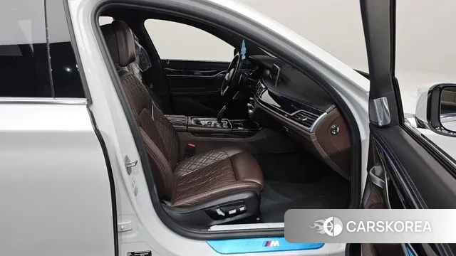 BMW 7 Series (G11) 2022 Белый из Кореи, фото 2