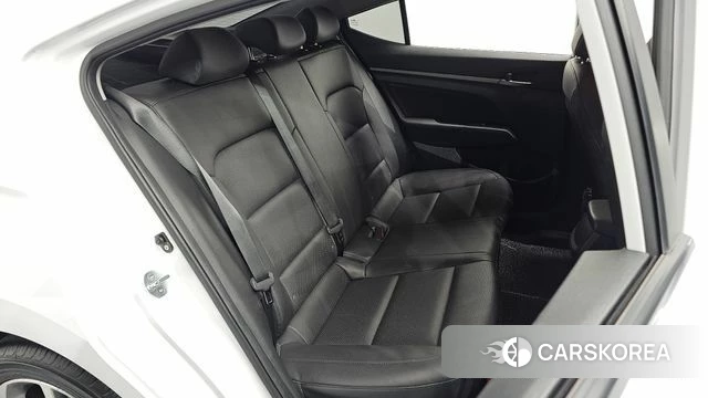 Hyundai Avante AD 2018 Белый из Кореи, фото 2